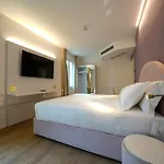 Apartahotel Hotiday 4*
