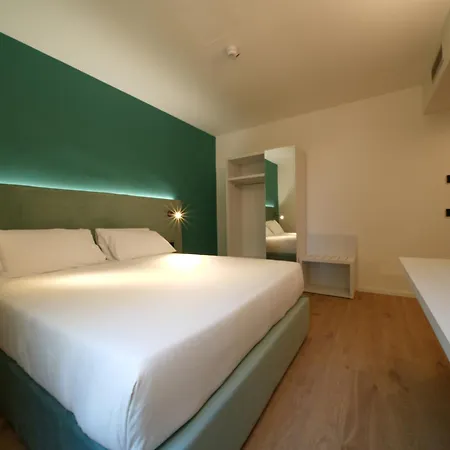 Castiglioncello Suite Apartahotel