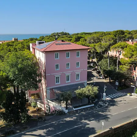 Aparthotel Castiglioncello Suite *