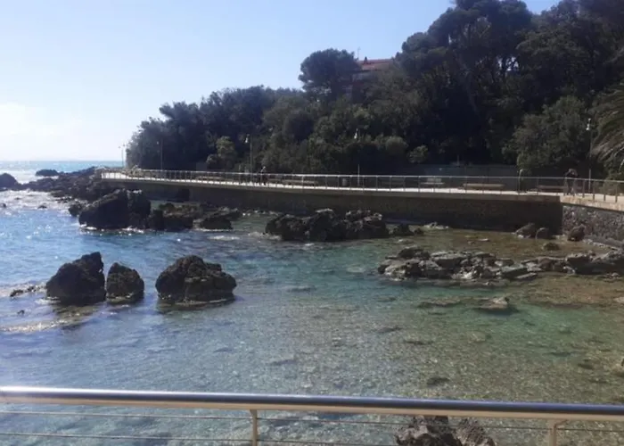 Hotiday Castiglioncello Suite 아파트호텔 카스티글리온셀로