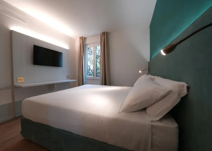 Hotiday Castiglioncello Suite 아파트호텔